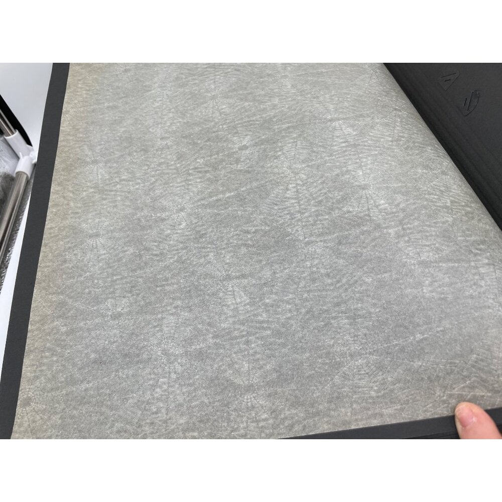 Vintage Baby In Red Photo Album  27 Black Pages & Vellum Inserts Used Linen Spin - Picture 5 of 12